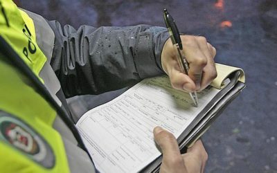 10 multas de conducir «tontas» que nos costarán dinero